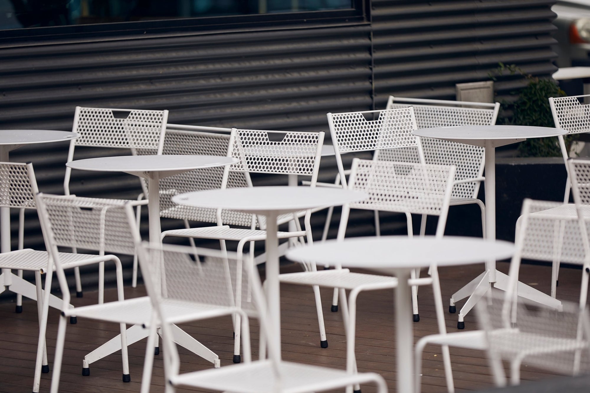 Round Cafe Tables