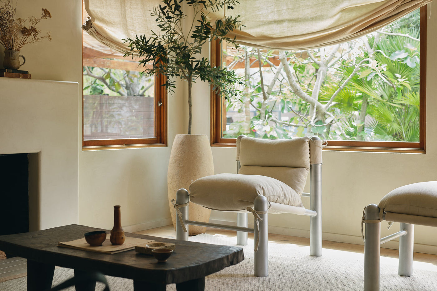 Post Lounge Set in Canvas