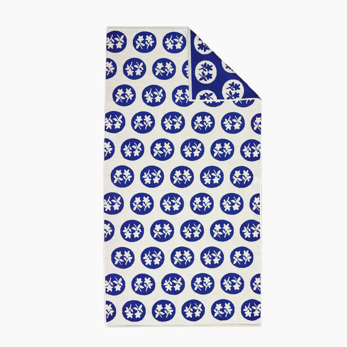 Dusen Dusen | Bath Towel - Navy Bouquet